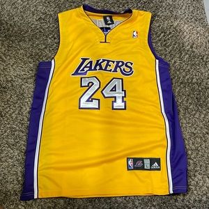 Kobe Jersey 24